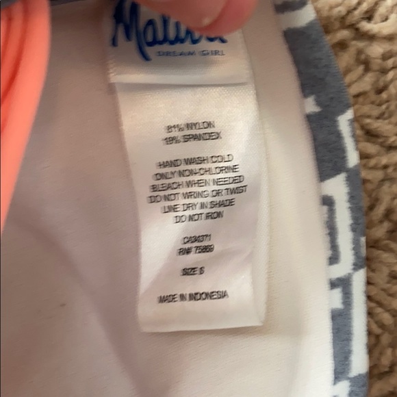 Bikini! - Picture 4 of 4